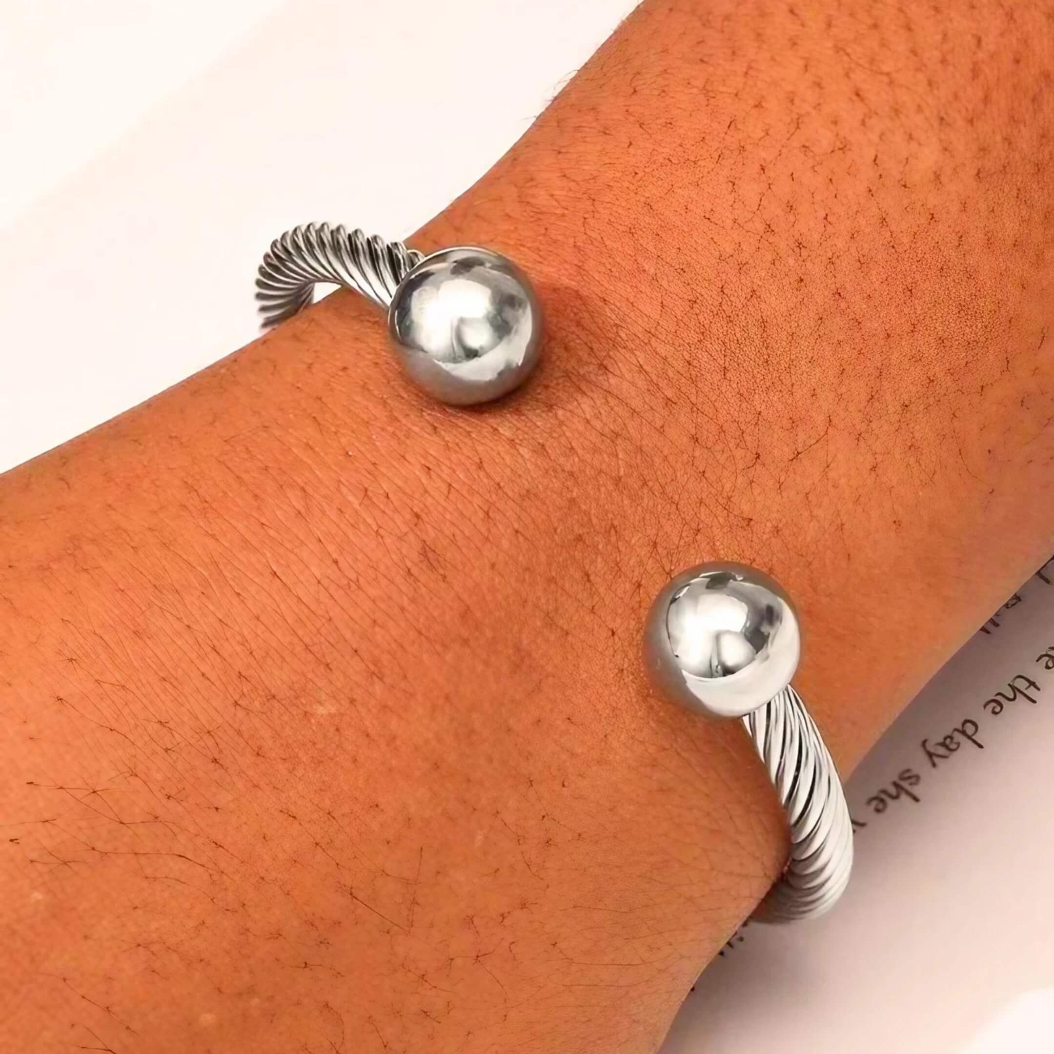 Calmi Bracelet